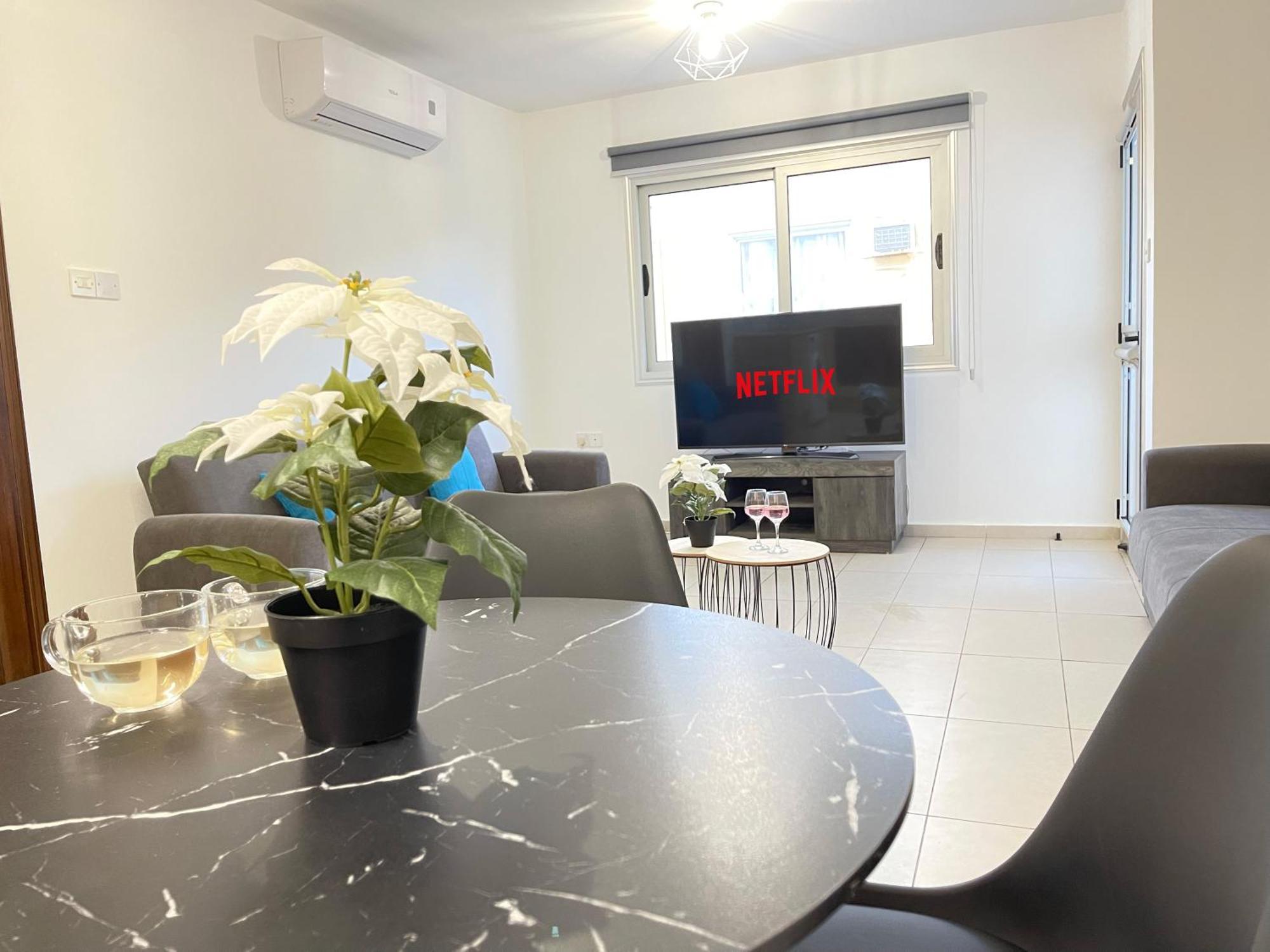 Aurora Holiday Apartment - Agia Napa Buitenkant foto